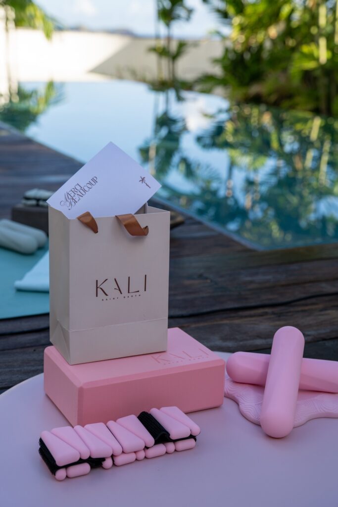Kali × Tropical Hotel – photographie de marque à Saint-Barthélemy – Pixels Création